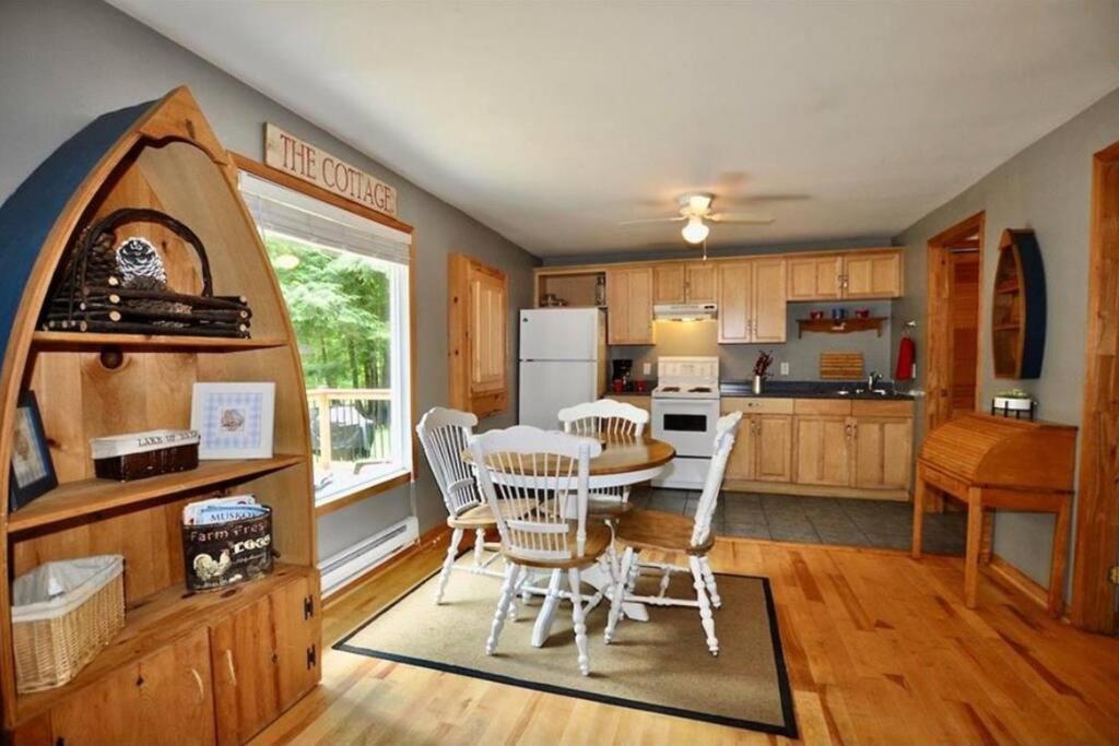 Muskoka Manor Villa Dwight Exterior photo
